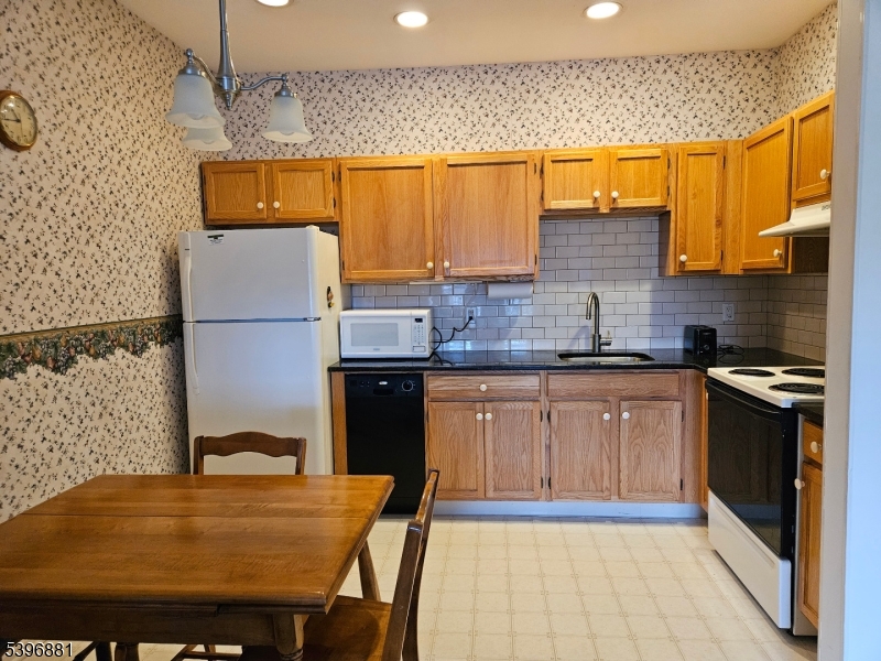 Bald Eagle Commons - Residential Lease