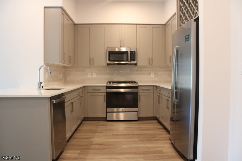 The Ivy - Residential Lease