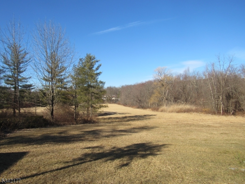 1 Saw Mill Rd