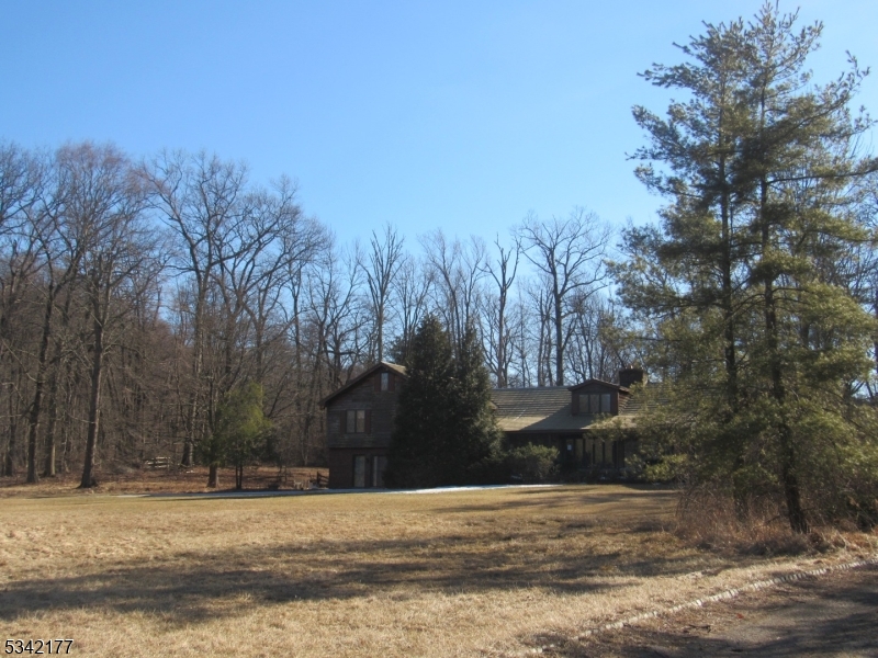 1 Saw Mill Rd