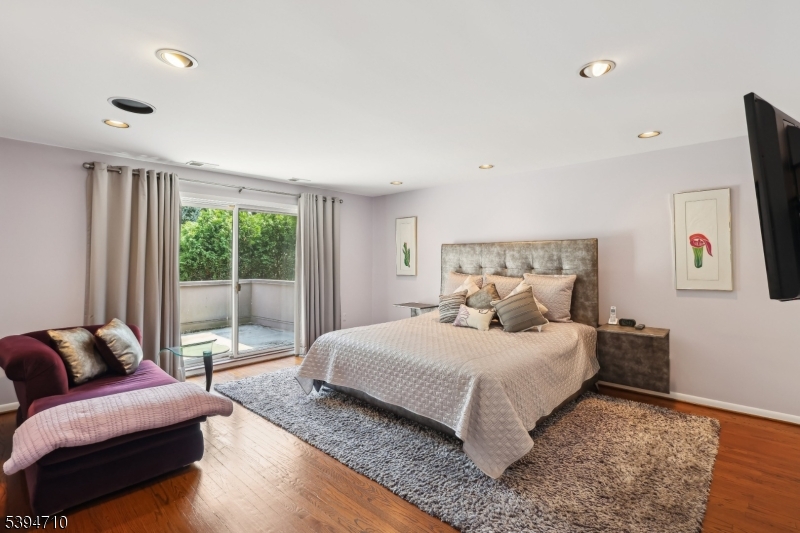 Barringer Court - Residential