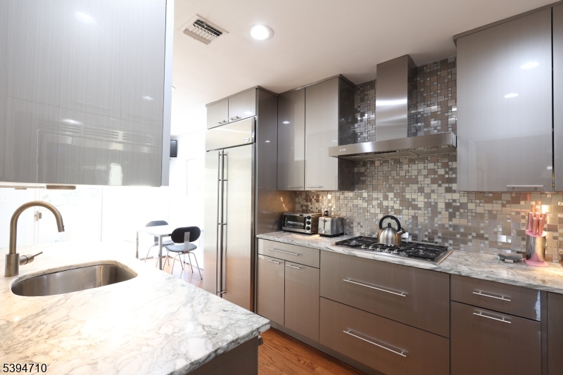 Barringer Court - Residential