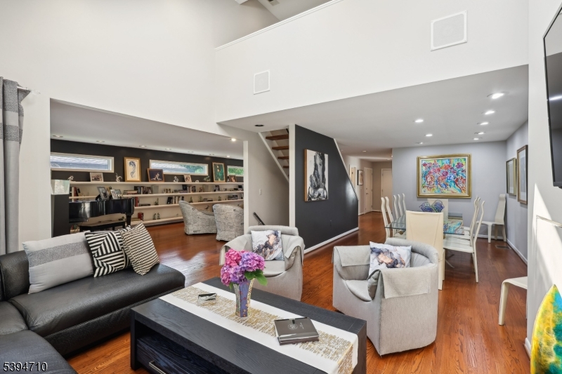 Barringer Court - Residential