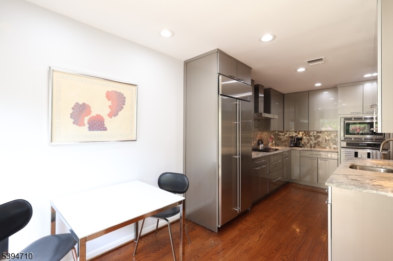 Barringer Court - Residential