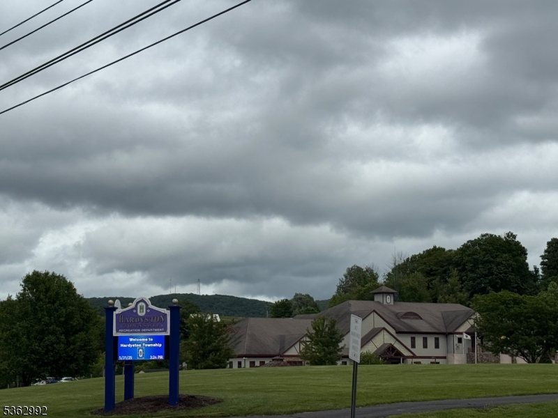 Emerald Estates - Land