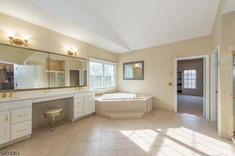 Wyndham Pointe - Residential