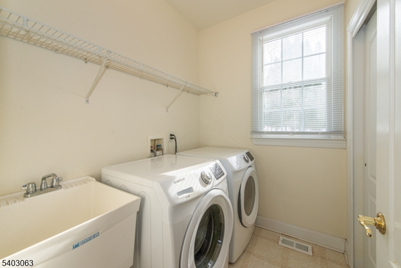 Wyndham Pointe - Residential