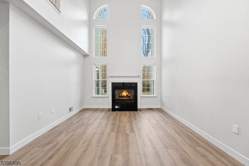 Jade Mountain - Residential