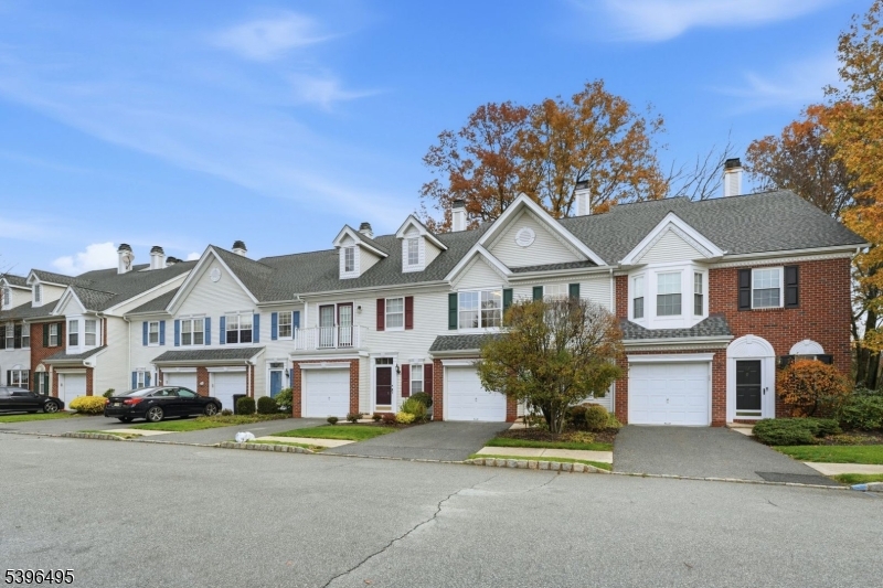 Jade Mountain - Residential
