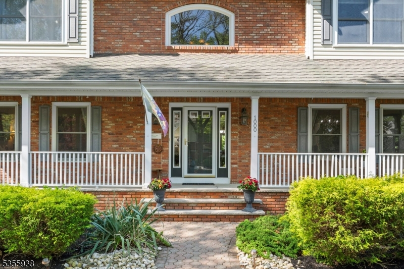 1000 Tice Pl