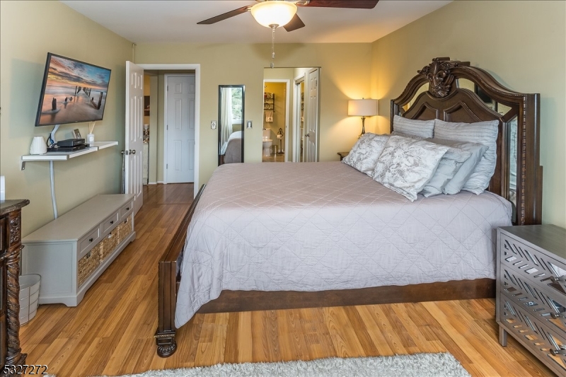 South Green I Condos - Residential