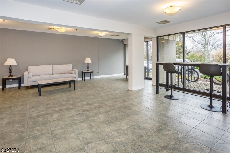 South Green I Condos - Residential