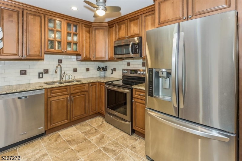 South Green I Condos - Residential