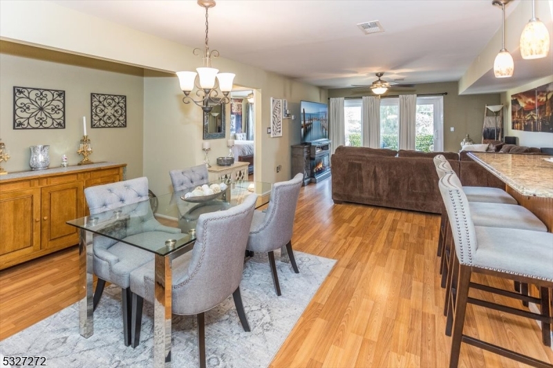 South Green I Condos - Residential