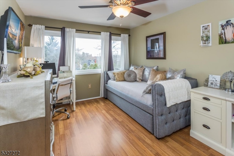 South Green I Condos - Residential