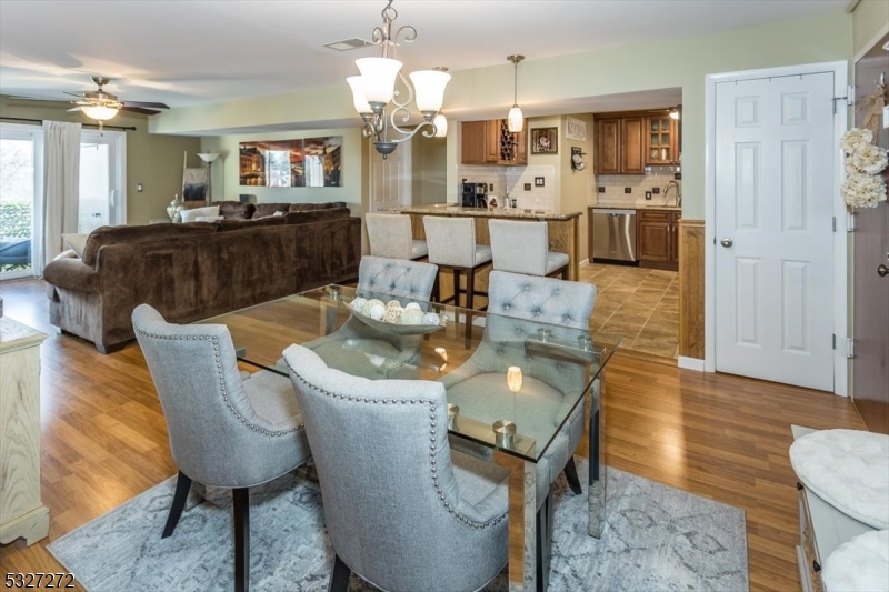 South Green I Condos - Residential