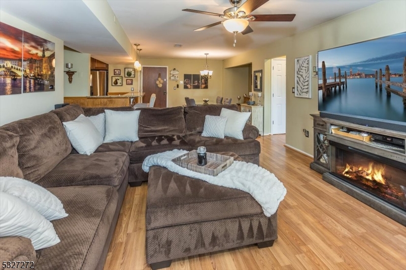 South Green I Condos - Residential