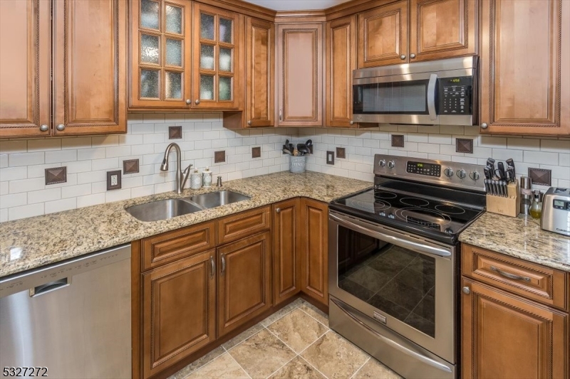 South Green I Condos - Residential