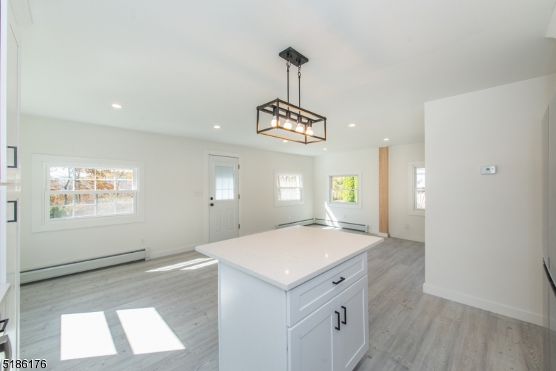 BUDD LAKE - Residential