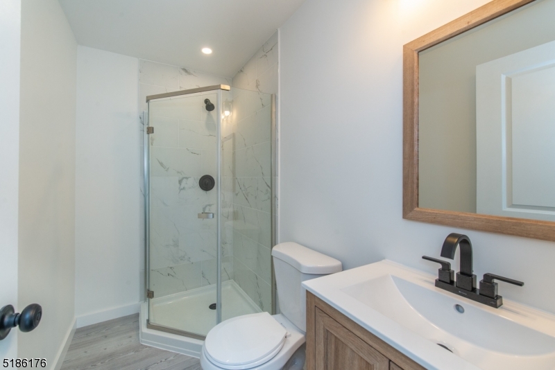 BUDD LAKE - Residential