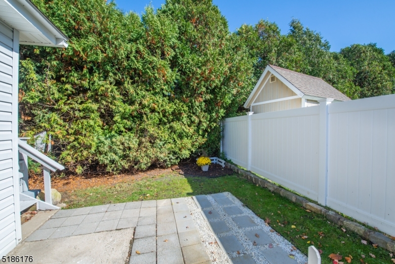 BUDD LAKE - Residential