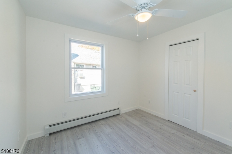 BUDD LAKE - Residential