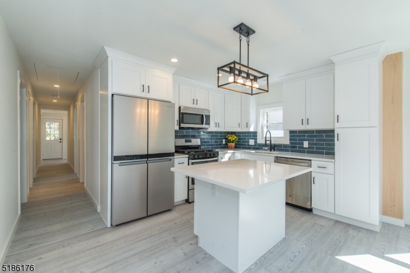 BUDD LAKE - Residential