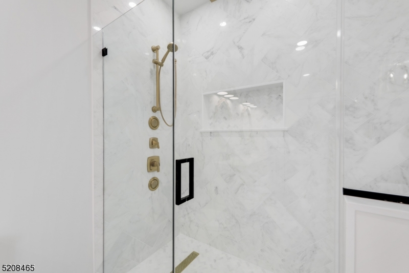 Rolling Hill - Residential