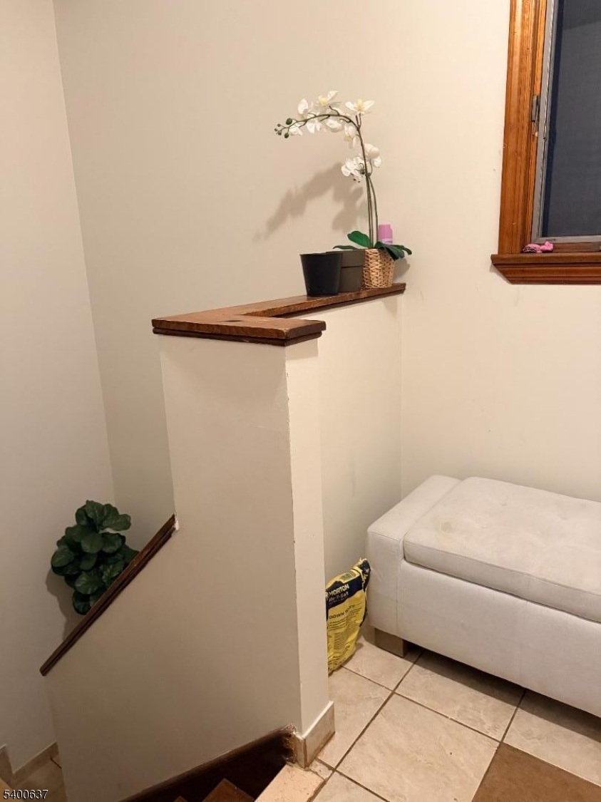 Albion - Residential Lease