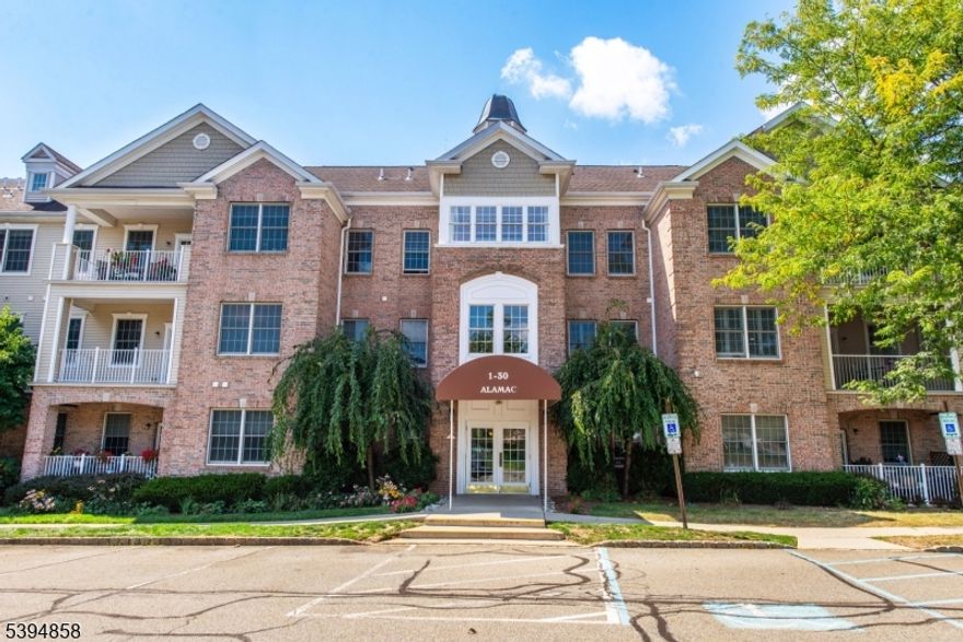 ***HONEY STOP THE CAR***YOUR SEARCH ENDS HERE***DESIRABLE 3RD FLOOR LOCATION***AWESOME OPPORTUNITY TO SECURE THIS GORGEOUS***TWO BEDROOM***TWO FULL BATH***OPEN FLOOR PLAN***HARDWOOD FLOORING THROUGH-OUT***INCREDIBLE KITCHEN***FORMAL LIVING ROOM WITH GRAND FIREPLACE***EXQUISITE DINING ROOM*** GREAT FOR ENTERTAINING ***ADDITIONAL DEN LEADING TO PRIVATE JULIET BALCONY***HIGH CEILINGS***SECURED ELEVATOR BUILDING***DESIRABLE 3RD FLOOR LOCATION***UPSCALE LIVING AT IT'S BEST***HORIZONS AMENITIES INCLUDE***OUTDOOR POOL***CLUBHOUSE***GATHERING ROOM W/FIREPLACE***GORGEOUS KITCHEN***BILLIARD ROOM***COMPLETE GYM W/LOCKERS***TENNIS COURT***WALKING PATHS***SECLUDED CUL-DE-SAC LOCATION***ETC...MONTHLY HOA FEE INCLUDES INTERNET AND CABLE***TRULY A MUST SEE! SQ FOOTAGE AS PER NJ PROPERTY RECORDS.