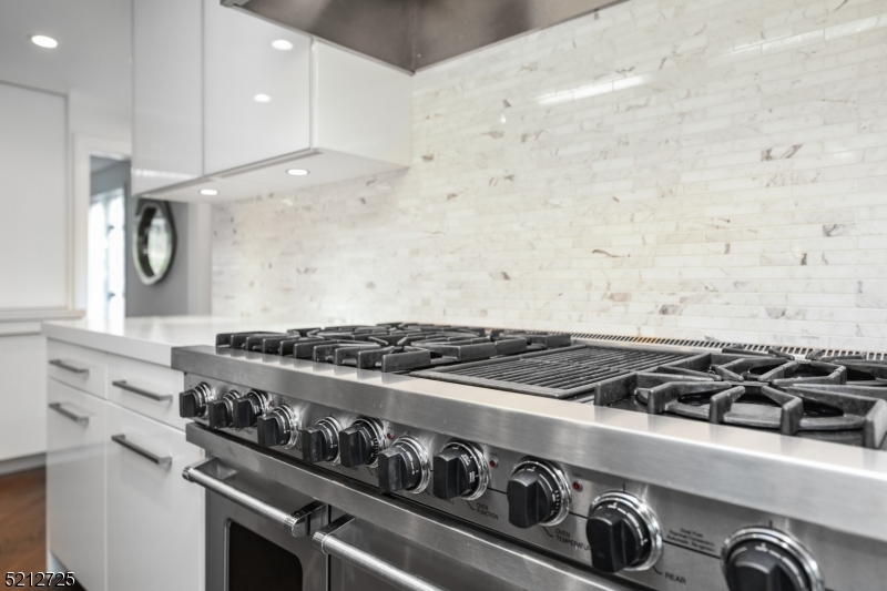 RESIDENTIAL - Residential