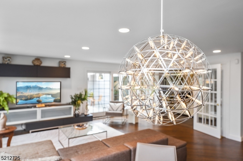 RESIDENTIAL - Residential