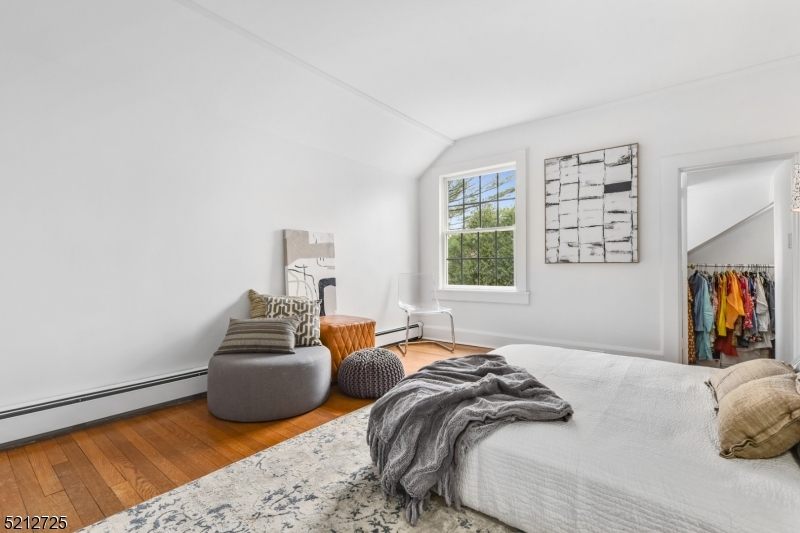 RESIDENTIAL - Residential