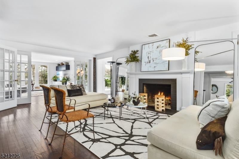 RESIDENTIAL - Residential