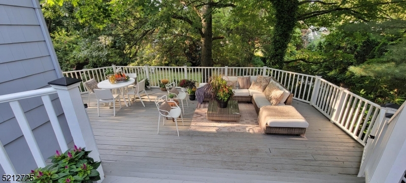 RESIDENTIAL - Residential