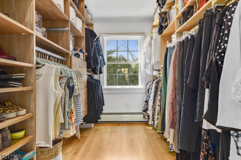 RESIDENTIAL - Residential