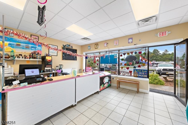 Little Egg Harbor Twp., New Jersey 08087, United States, ,Commercial,Active,220343