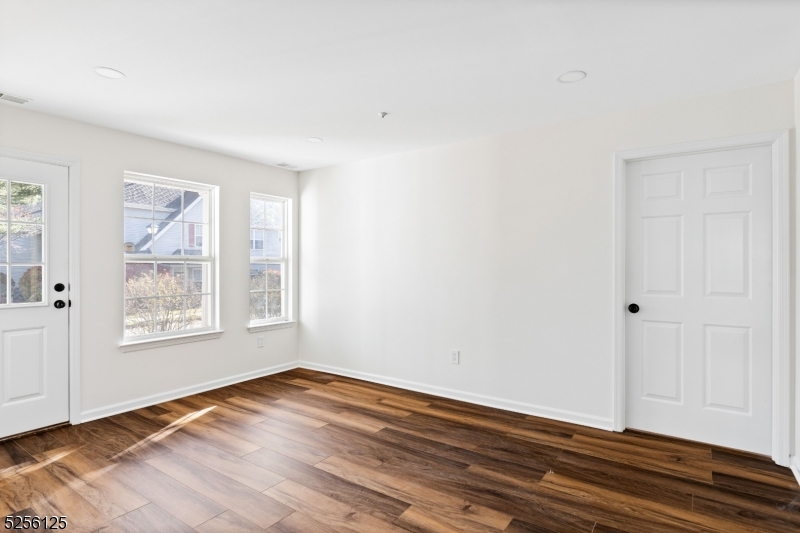 THE GLENS - Residential