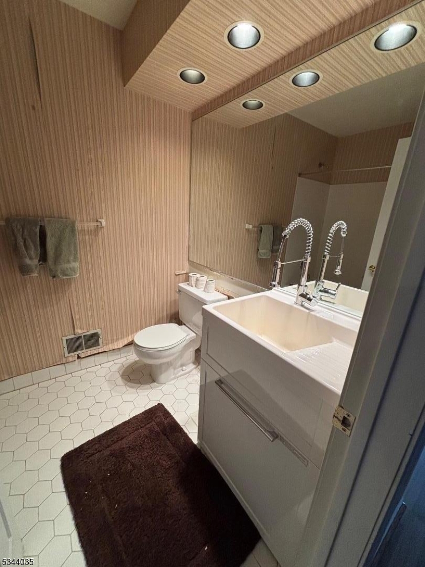 Stoneview - Residential