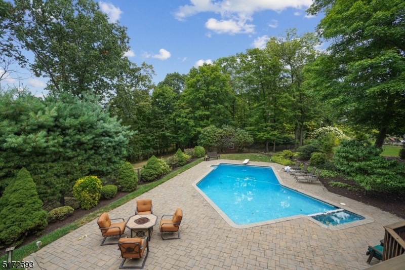 Mansions of Montville - Residential