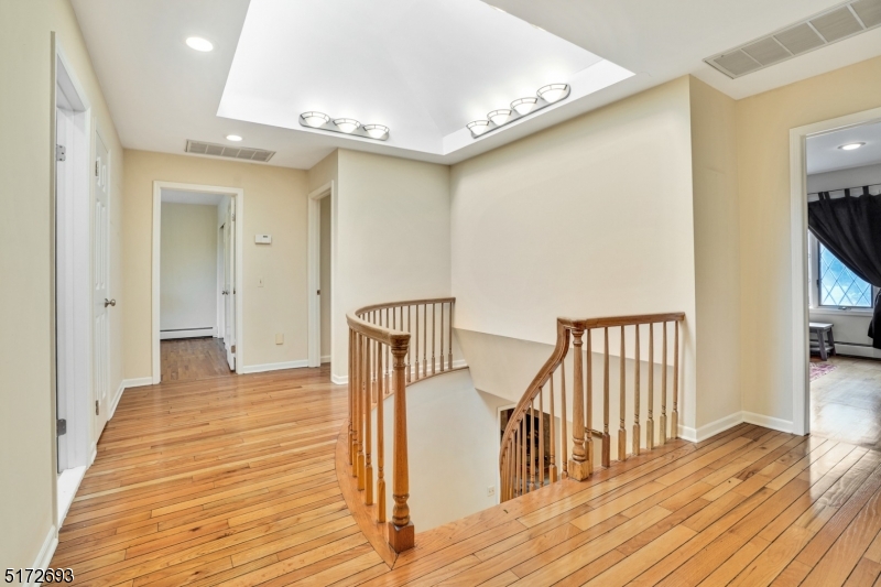 Mansions of Montville - Residential