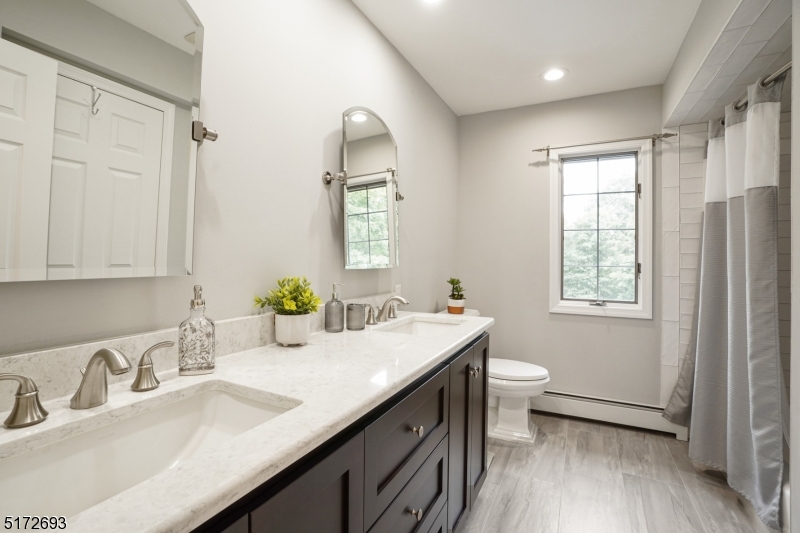 Mansions of Montville - Residential