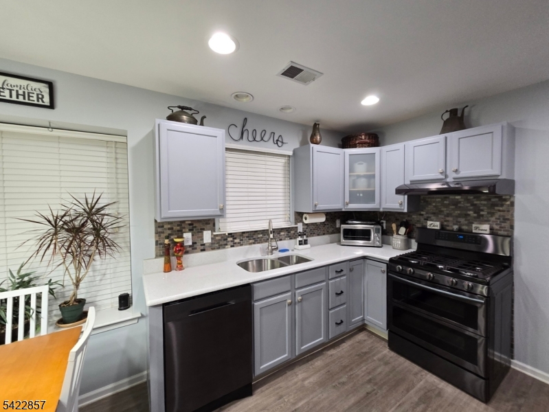 Lake Ridge - Residential
