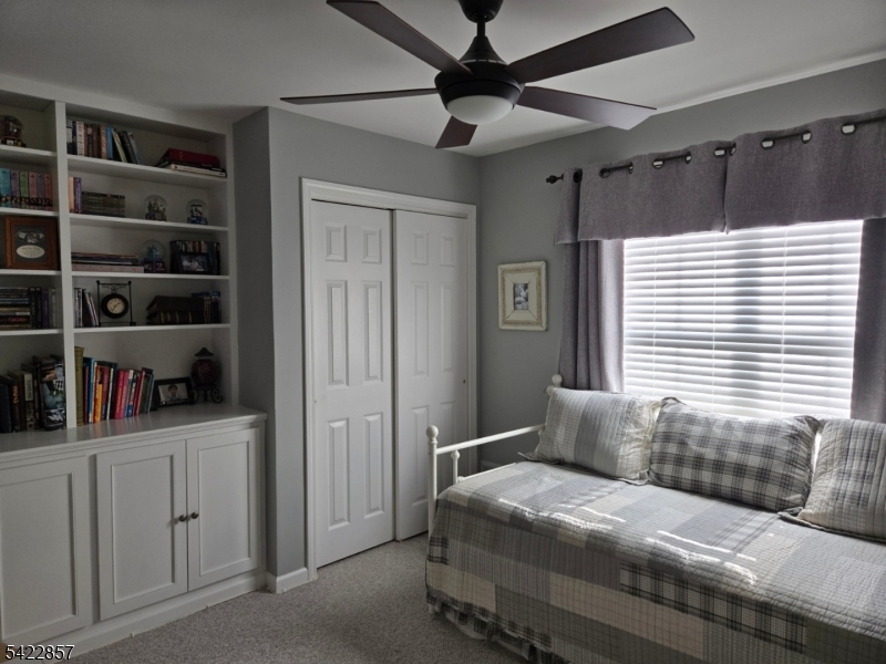 Lake Ridge - Residential