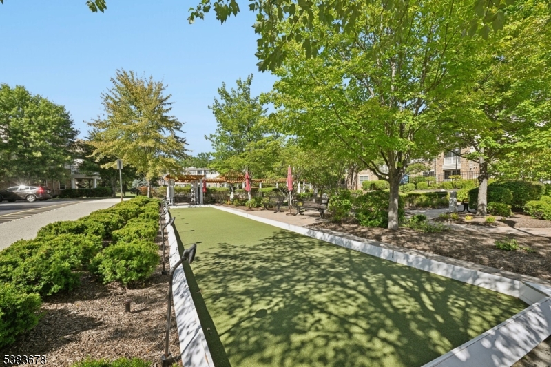 FOUR SEASONS AT BRIDGEWATER - Residential