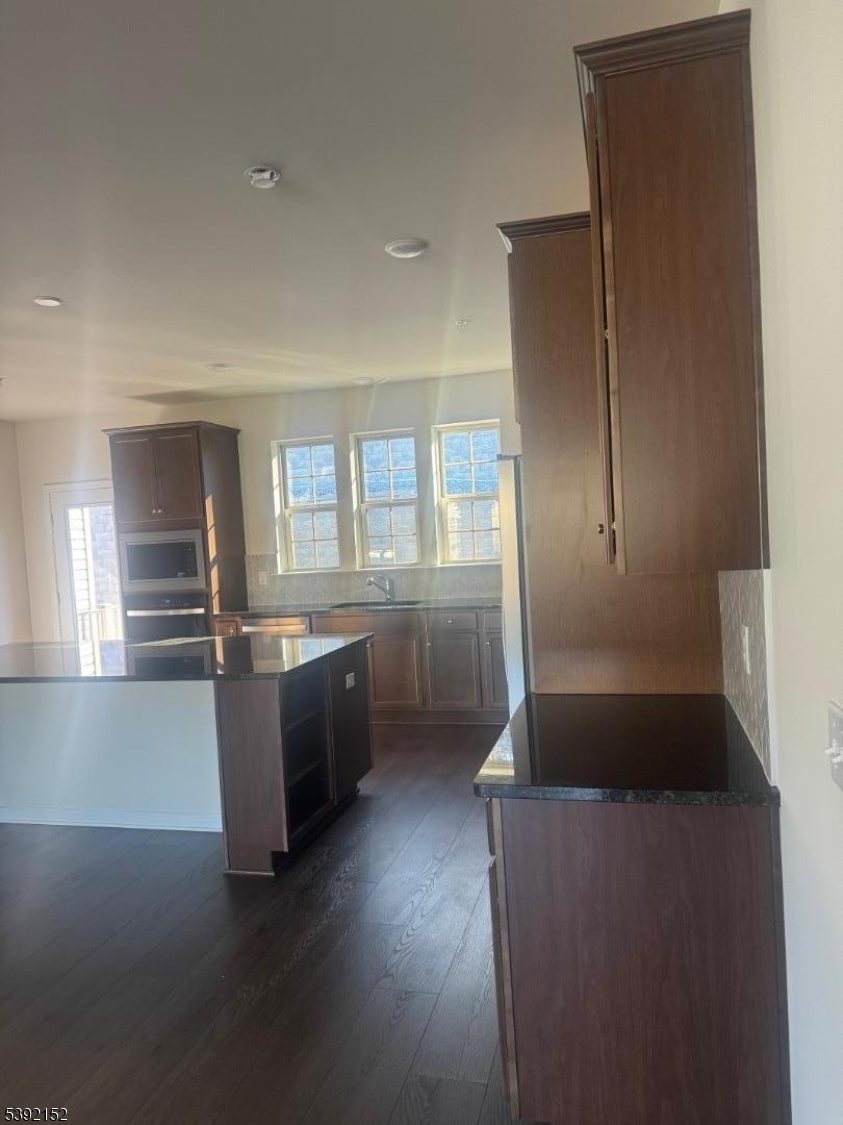 MASON RIDGE - Residential Lease