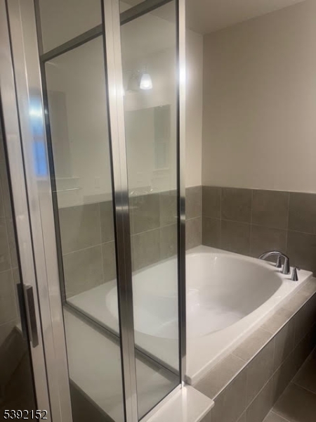 MASON RIDGE - Residential Lease