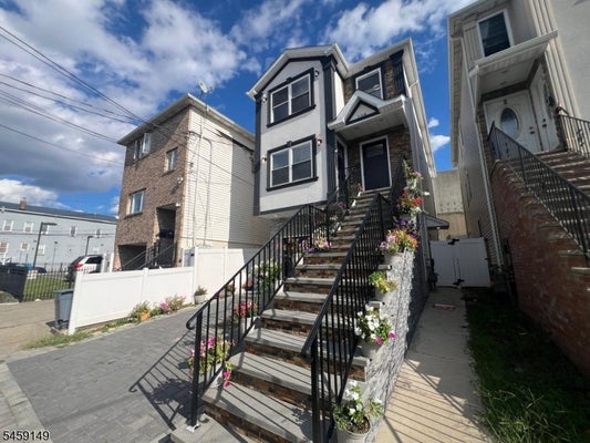 208 ATLANTIC ST, ELIZABETHPORT, NJ 07206 - Image 31ec708fdc19ea8a19f69303032e1054/3854116590