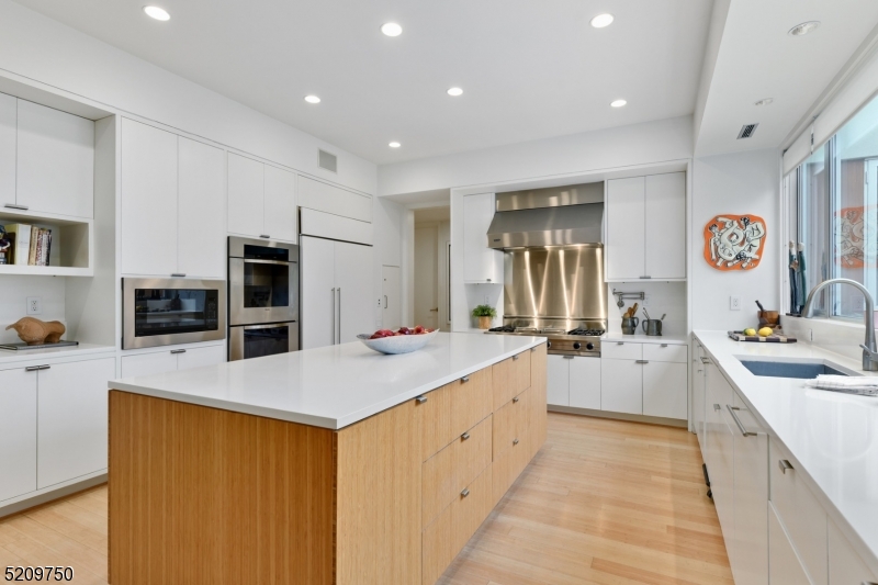 Llewellyn Park - Residential