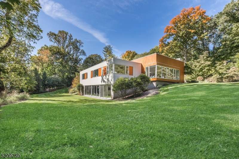 Llewellyn Park - Residential